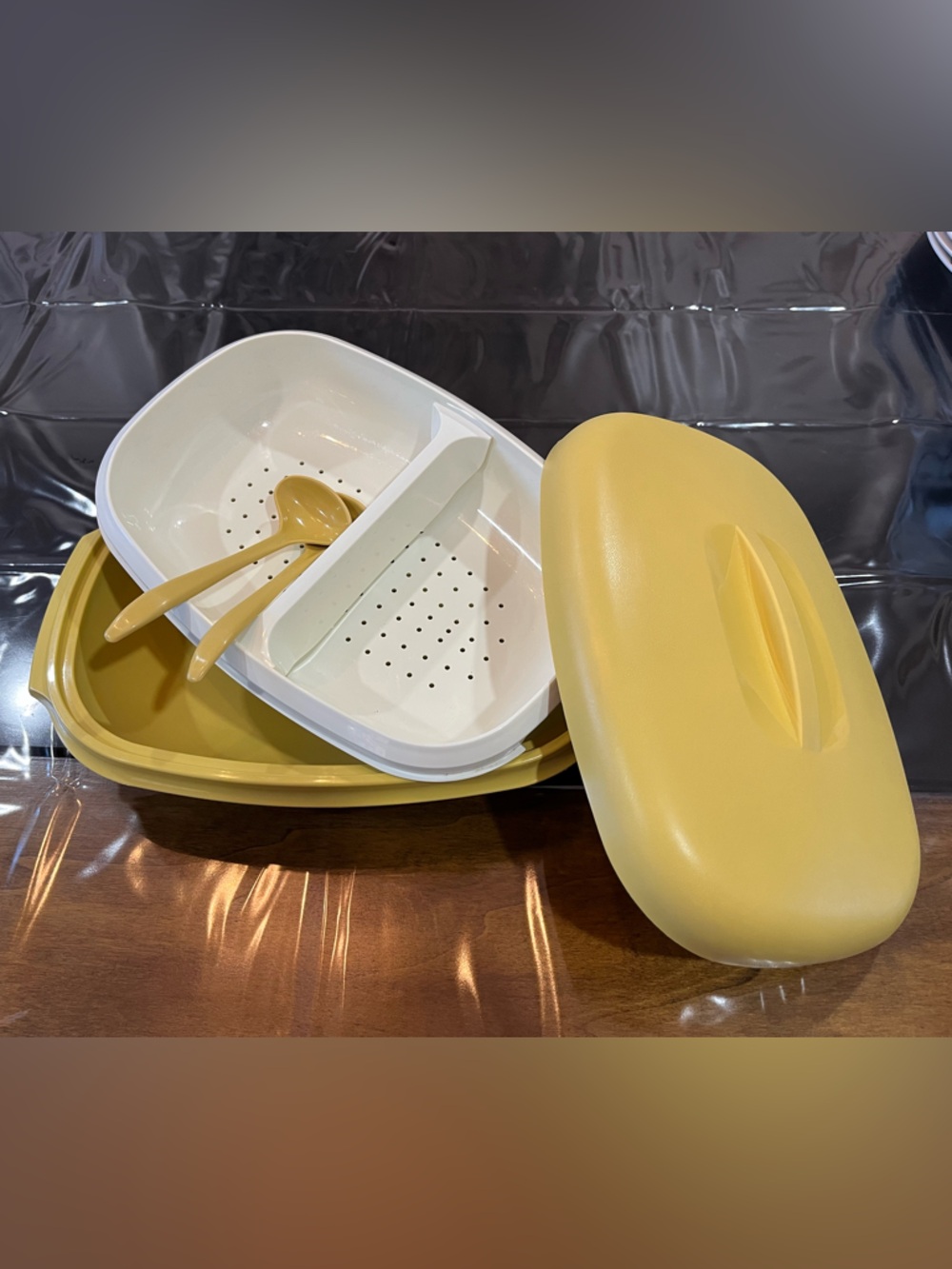 Vintage Harvest Gold Tupperware Serving Steamer with Divider - 6 Piece Dish